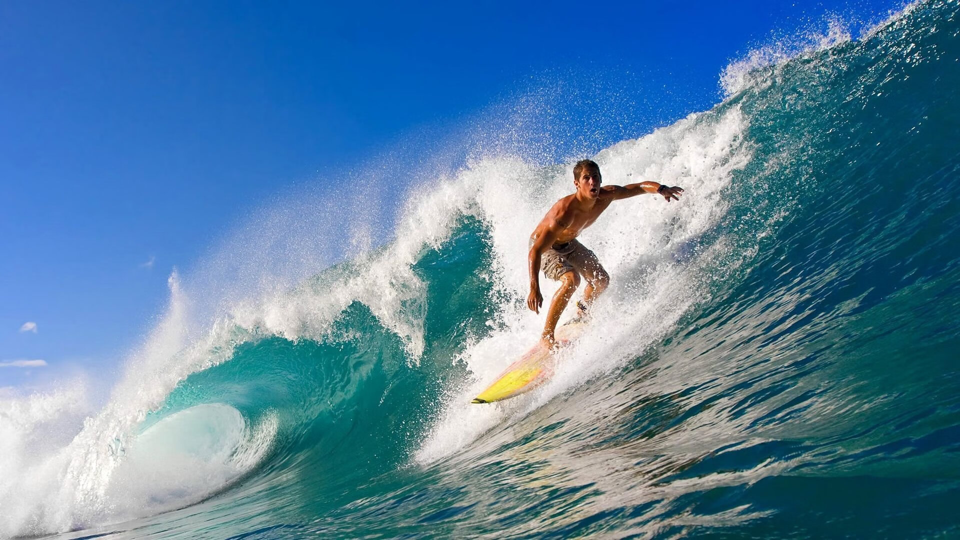 蝶泳划频与节奏配合紧密,蝶泳节奏的把握