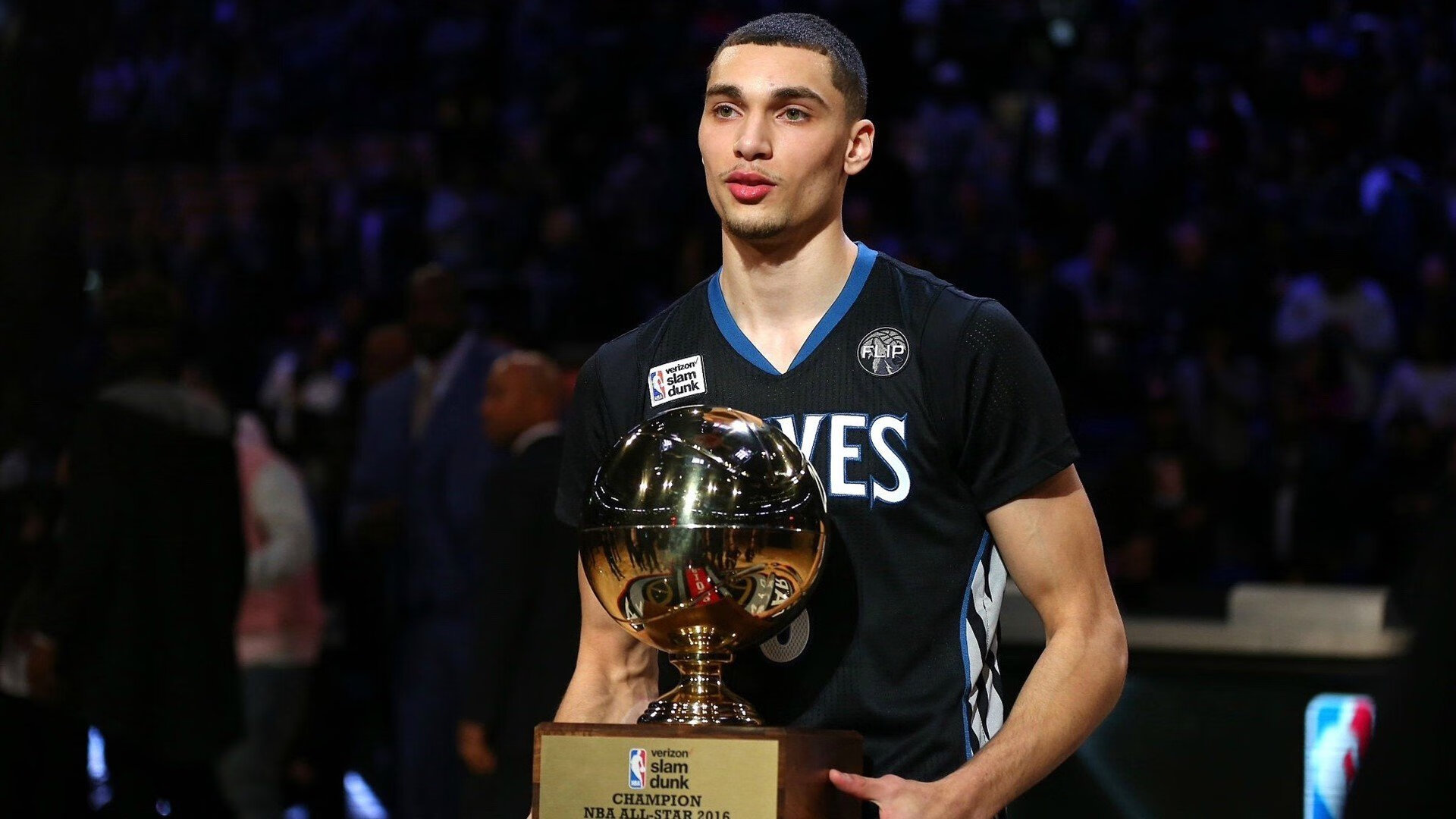 火箭发布球员成长记录片展现蜕变历程,火箭队史各项记录